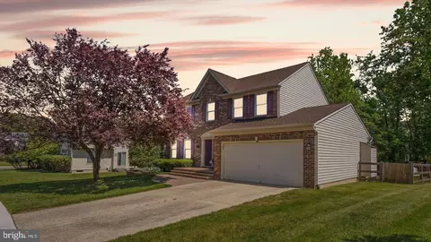 811 Sunny Chapel Rd, Odenton, MD 21113