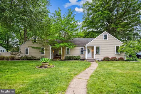 5520 Gloucester St, Churchton, MD 20733