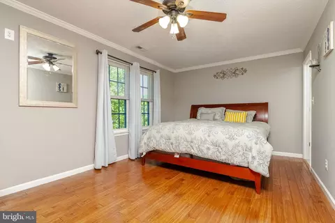 Bedroom - 7916 Leeds Dr, Pasadena, MD 21122 photo 5 of 6