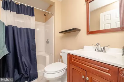 Bath - 7916 Leeds Dr, Pasadena, MD 21122 photo 3 of 3