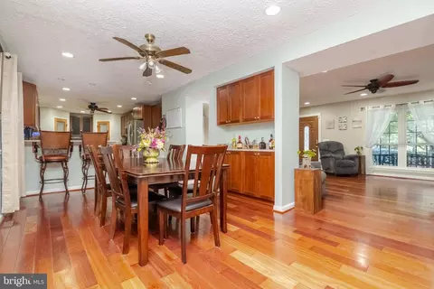Dining - 7916 Leeds Dr, Pasadena, MD 21122 photo 1 of 3