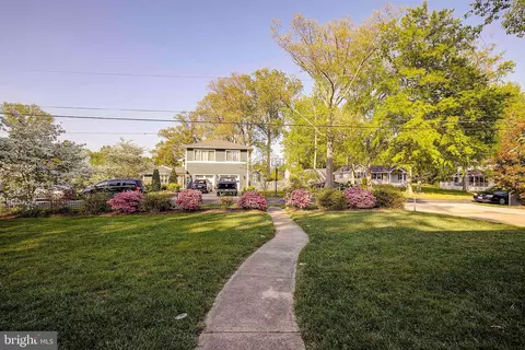 Exterior - 444 Poplar Leaf Dr, Edgewater, MD 21037 photo 3 of 13