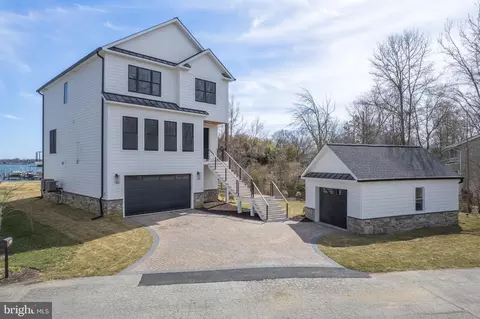 933 Williams St, Edgewater, MD 21037