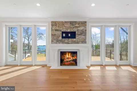 933 Williams St, Edgewater, MD 21037 photo 4