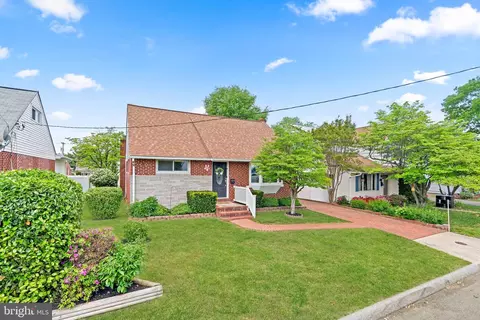 Exterior - 178 Chelsea Rd, Pasadena, MD 21122 photo 2 of 5