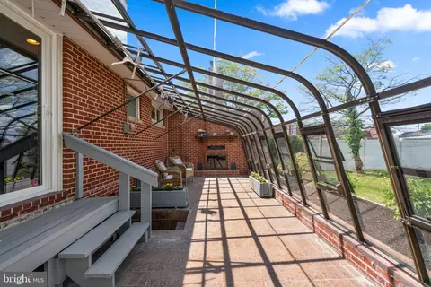 Exterior - 178 Chelsea Rd, Pasadena, MD 21122 photo 3 of 5