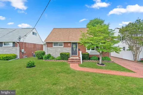 178 Chelsea Rd, Pasadena, MD 21122