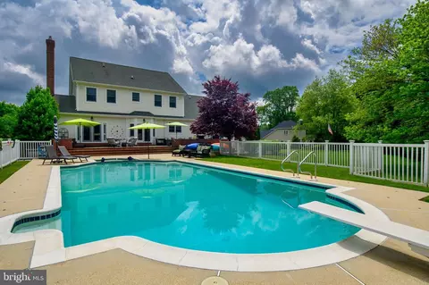 Exterior - 902 Saint Michael Dr, Gambrills, MD 21054 photo 2 of 10