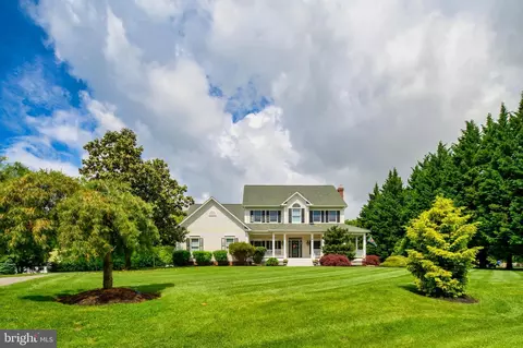 Exterior - 902 Saint Michael Dr, Gambrills, MD 21054 photo 3 of 10