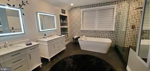 Bath - 902 Saint Michael Dr, Gambrills, MD 21054 photo 2 of 5