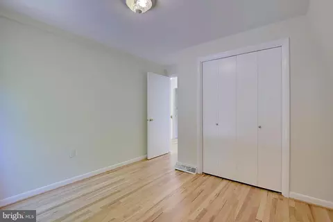 Bedroom - 1026 Pinecrest Dr, Annapolis, MD 21403 photo 2 of 2