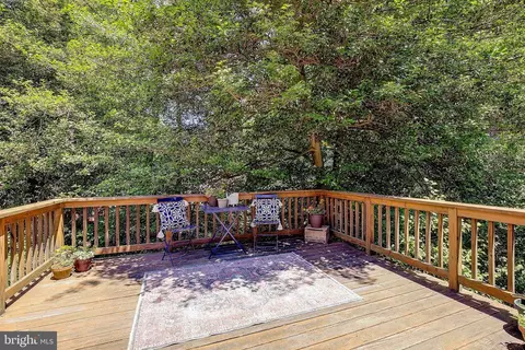 Exterior - 1026 Pinecrest Dr, Annapolis, MD 21403 photo 2 of 7