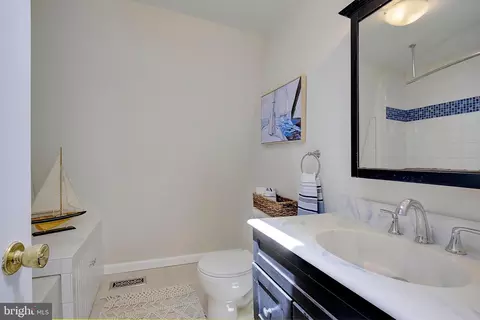 Bath - 1026 Pinecrest Dr, Annapolis, MD 21403 photo 2 of 3