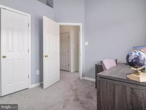 Entry Way - 86 Two Rivers Dr, Edgewater, MD 21037 photo 1 of 2