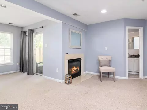 Living - 86 Two Rivers Dr, Edgewater, MD 21037 photo 5 of 5
