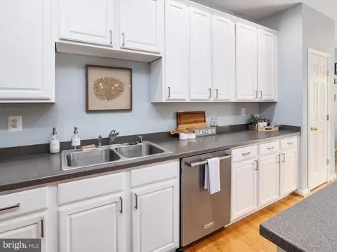 Kitchen - 86 Two Rivers Dr, Edgewater, MD 21037 photo 4 of 4