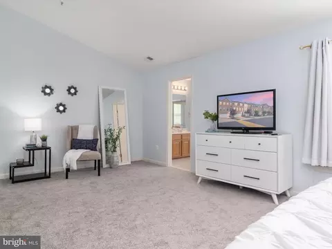 Bedroom - 86 Two Rivers Dr, Edgewater, MD 21037 photo 2 of 6
