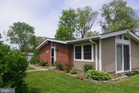 1205 Nottingham Dr, Glen Burnie, MD 21061