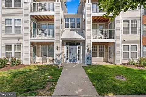 2454 Apple Blossom Ln #102, Odenton, MD 21113