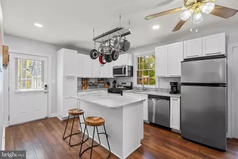Kitchen - 100 Railroad Ave, Pasadena, MD 21122 photo 1 of 4