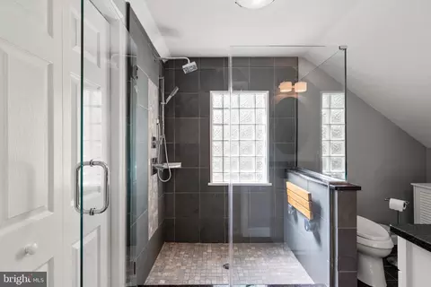 Bath - 100 Railroad Ave, Pasadena, MD 21122 photo 3 of 5
