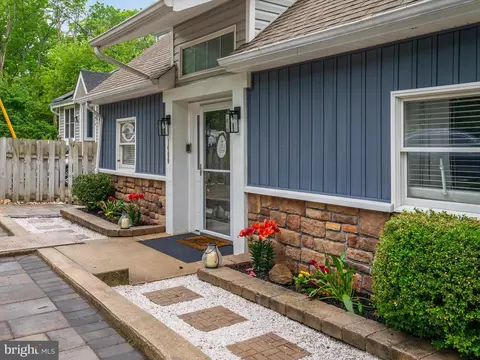 1480 Park Ln, Pasadena, MD 21122 photo 2