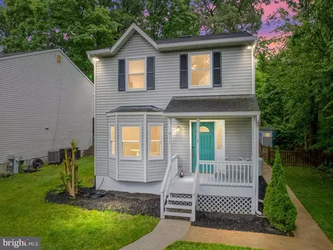 911 12th St, Pasadena, MD 21122