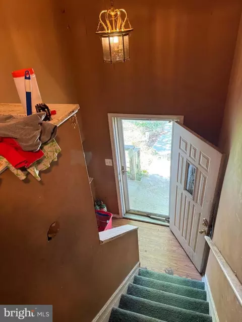 3577 Brickwall Ln, Pasadena, MD 21122 photo 3