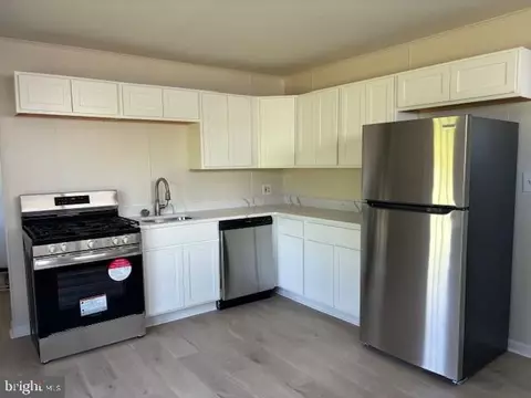 717 Griffith Rd, Glen Burnie, MD 21061 photo 2
