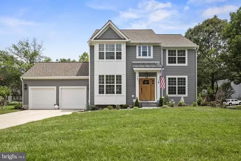751 Sharretts Ln, Arnold, MD 21012