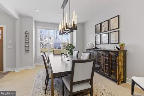 Dining - 751 Sharretts Ln, Arnold, MD 21012 photo 1 of 2