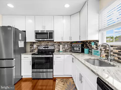 7774 Edgewood Ave, Pasadena, MD 21122 photo 14