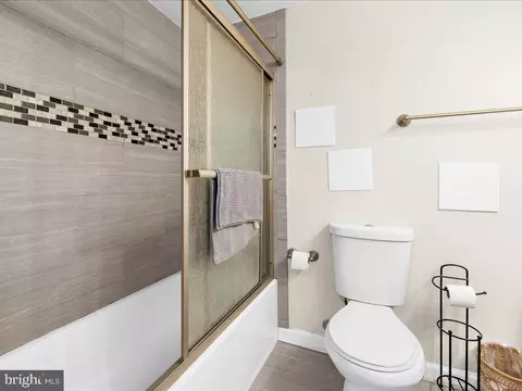 7774 Edgewood Ave, Pasadena, MD 21122 photo 33