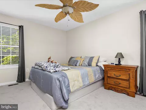 7774 Edgewood Ave, Pasadena, MD 21122 photo 17