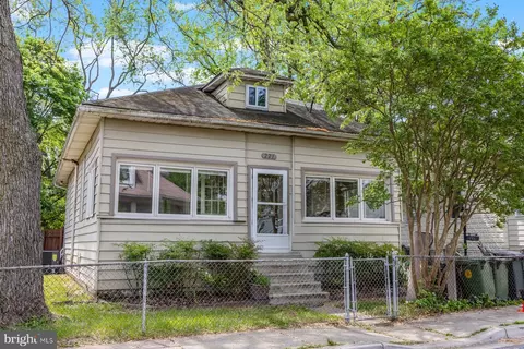 221 Audrey Ave, Brooklyn, MD 21225