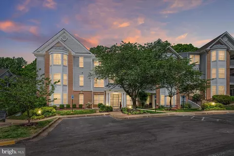 2022 Gov Thomas Bladen Way #102, Annapolis, MD 21401