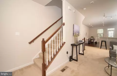Entry Way - 2912 Glendale Ave, Hanover, MD 21076 photo 6 of 8