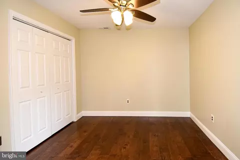 Bedroom - 1805 Glenarm Rd, Edgewater, MD 21037 photo 3 of 3