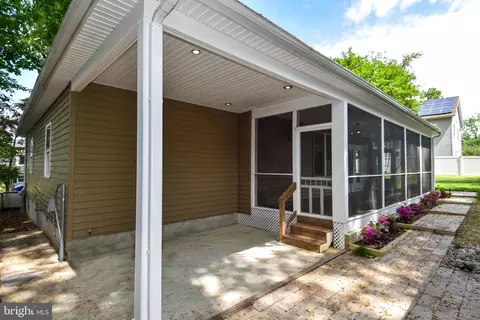 Exterior - 1805 Glenarm Rd, Edgewater, MD 21037 photo 9 of 10