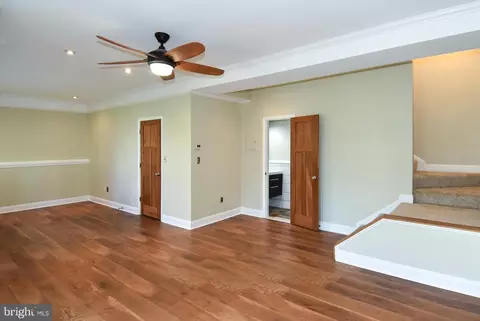 Living - 1805 Glenarm Rd, Edgewater, MD 21037 photo 7 of 10