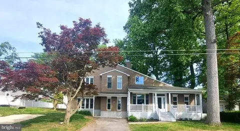Exterior - 1805 Glenarm Rd, Edgewater, MD 21037 photo 2 of 10