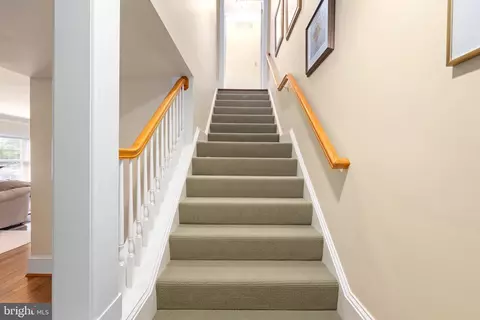 Entry Way - 258 Providence Rd, Annapolis, MD 21409 photo 7 of 9