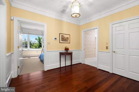 Entry Way - 258 Providence Rd, Annapolis, MD 21409 photo 6 of 9