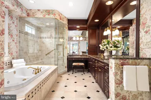 Bath - 258 Providence Rd, Annapolis, MD 21409 photo 1 of 6