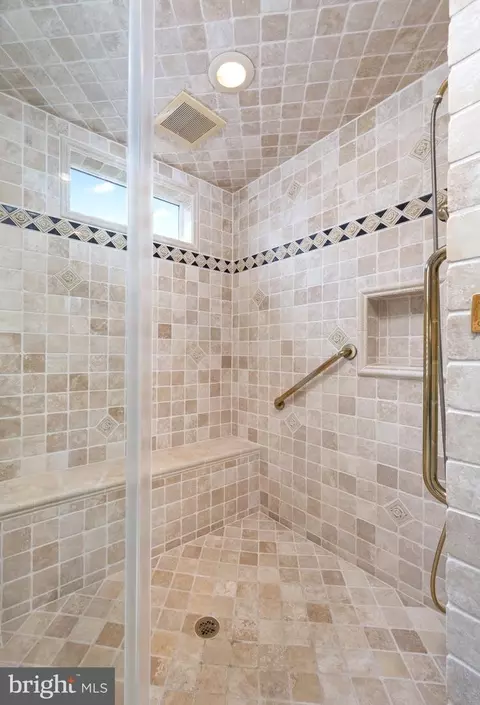 Bath - 258 Providence Rd, Annapolis, MD 21409 photo 4 of 6