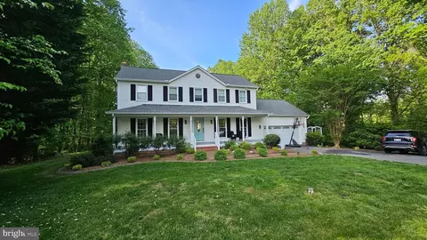 6400 Heathcliff Ln, Tracys Landing, MD 20779