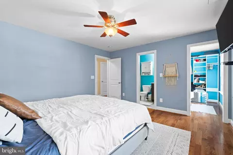 Bedroom - 718 208th St, Pasadena, MD 21122 photo 2 of 5