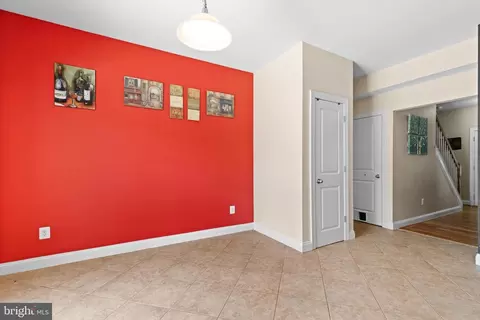 Entry Way - 718 208th St, Pasadena, MD 21122 photo 2 of 8