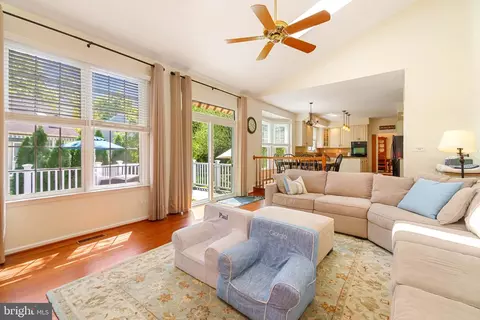 1814 Stonegate Ave, Crofton, MD 21114 photo 8