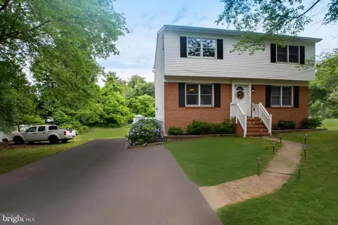 Exterior - 8385 Bodkin Ave, Pasadena, MD 21122 photo 7 of 14